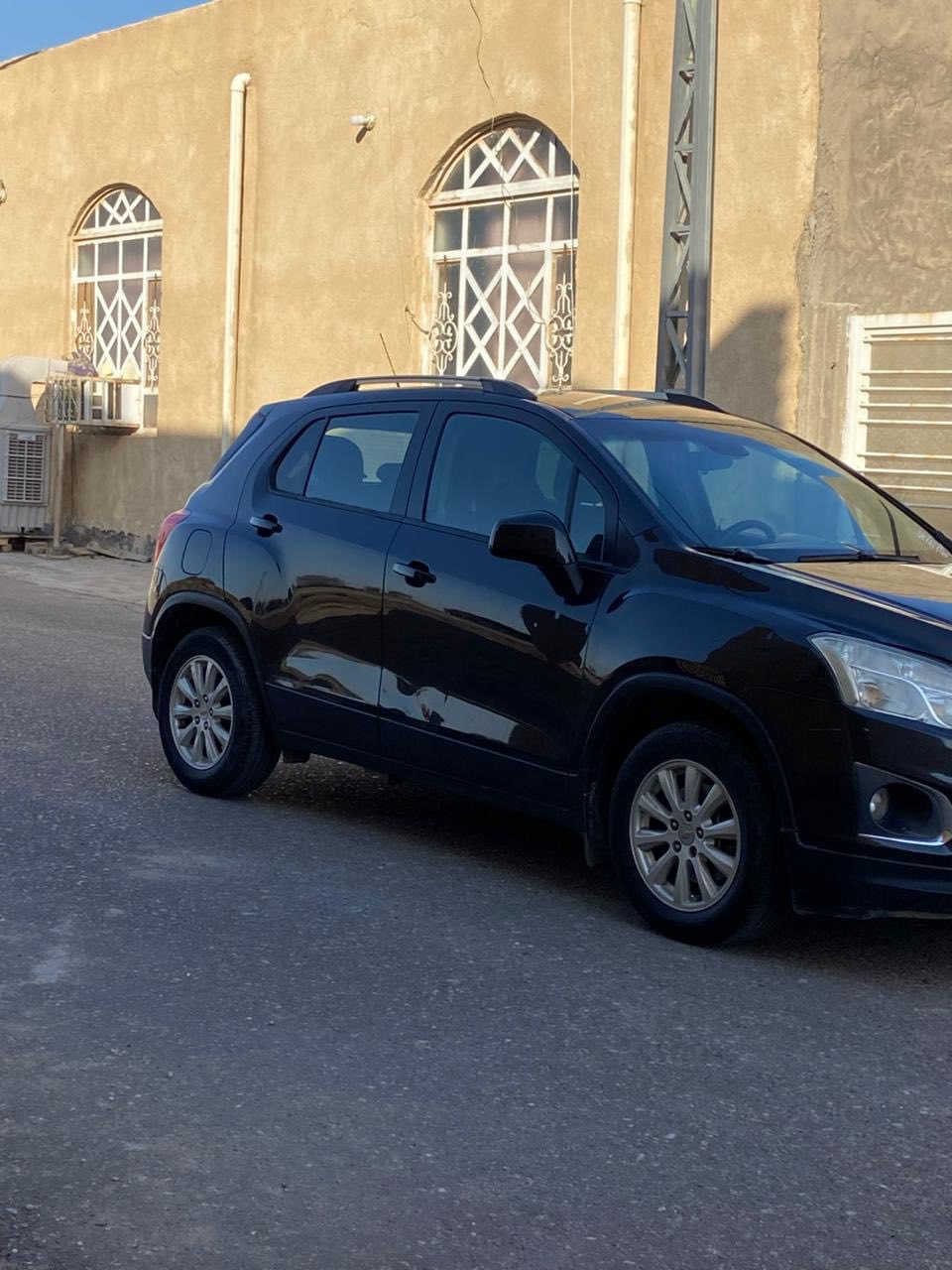 السلام عليكم بيع سريع جوه السوك شوفرليت تراكس خليجي بسمي وكاله تحويل آني حاضر موديل2015السياره جاهزه كير ومحرك كفاله تخم تاير جديد حداديه جديده
 السعر 77وبيها مجال اللاستفسار ***********
مواصفات السياره 
شاشه 
كامره 
حساسات 
تحكم ستيرن جهتين 
جام كهربائي 
مري كهربائي 
بيع فقط بدون مراوس وما ترهمً قسط☝️☝️☝️
