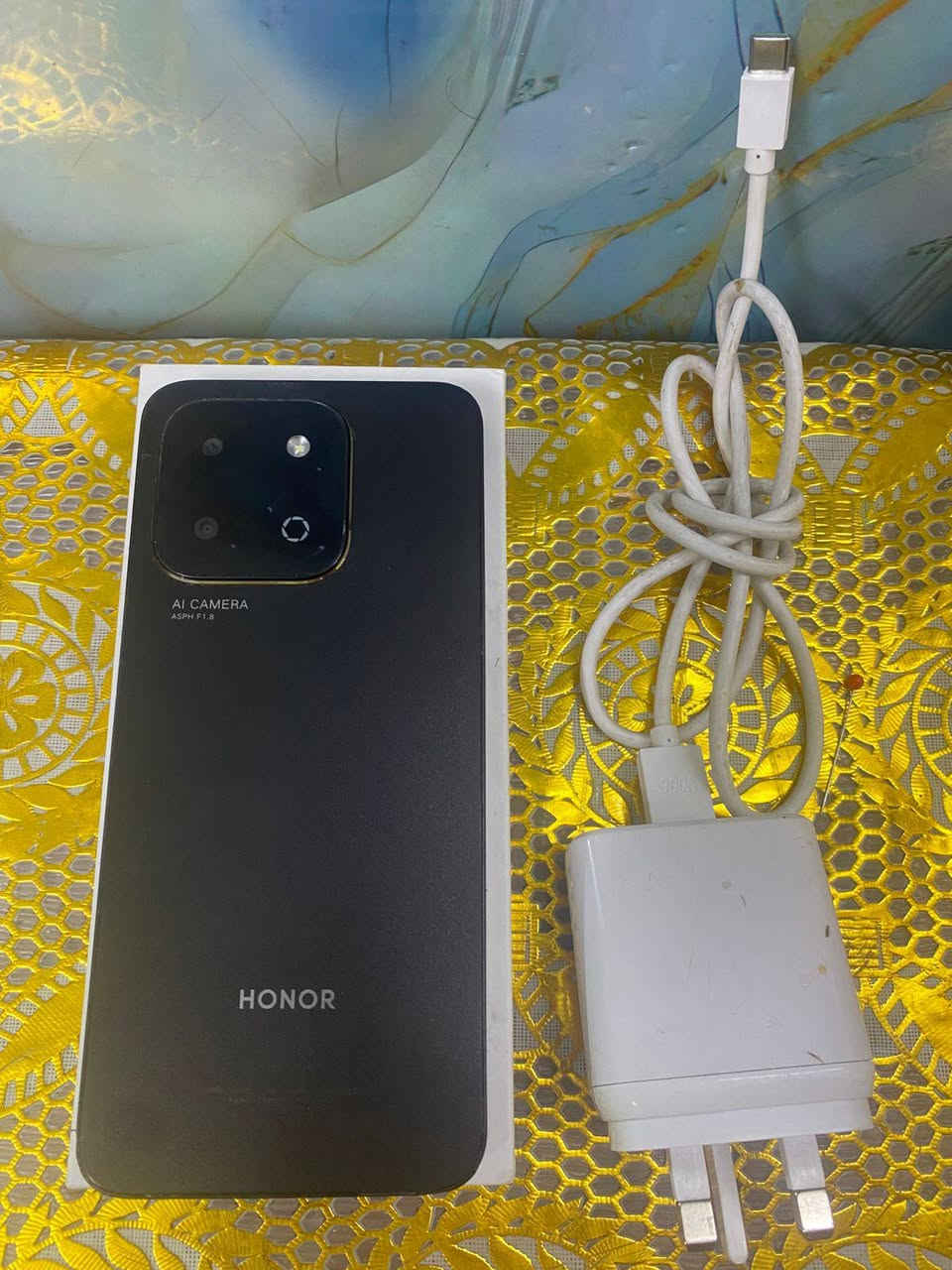 السلام عليكم موبايل هونرX6b ذاكره128اخو جديد تجي تفحصه ياله تاخذه موبايلي استخدام شخصي سعره 120الف   مكاني بغداد مدينه الصدر الهاتف ***********
