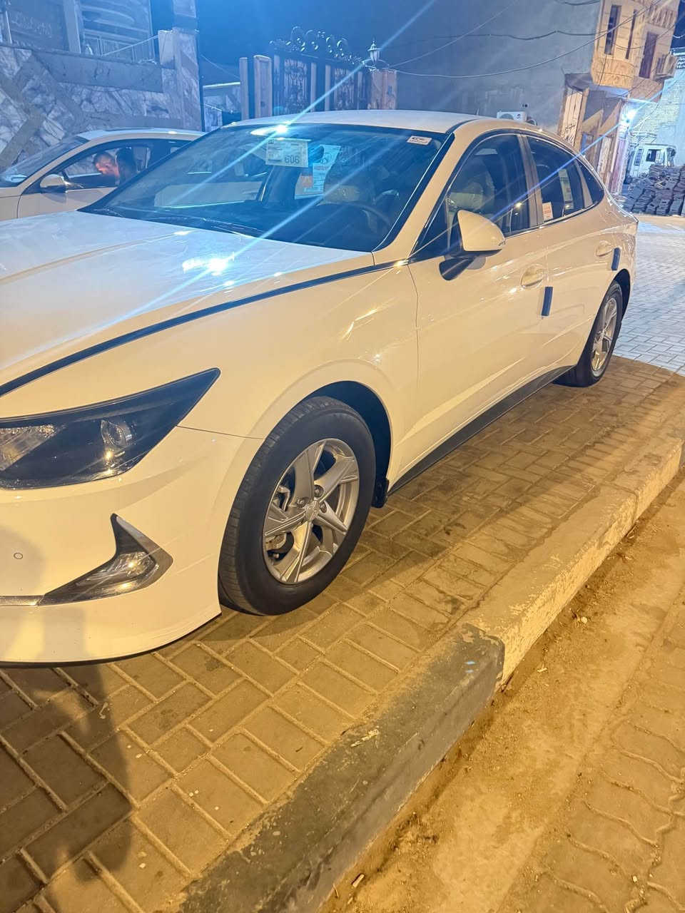 السلام عليكم للبيع هيونداي سوناته 
مديل 2023مواصفات عادية 
سياره كفاله عامه عله وضع الشركه 
جديده كارتون ماشي 40الف
رقم اربيل بسم شركه سعر 195

*********** السلمان, المثنى
