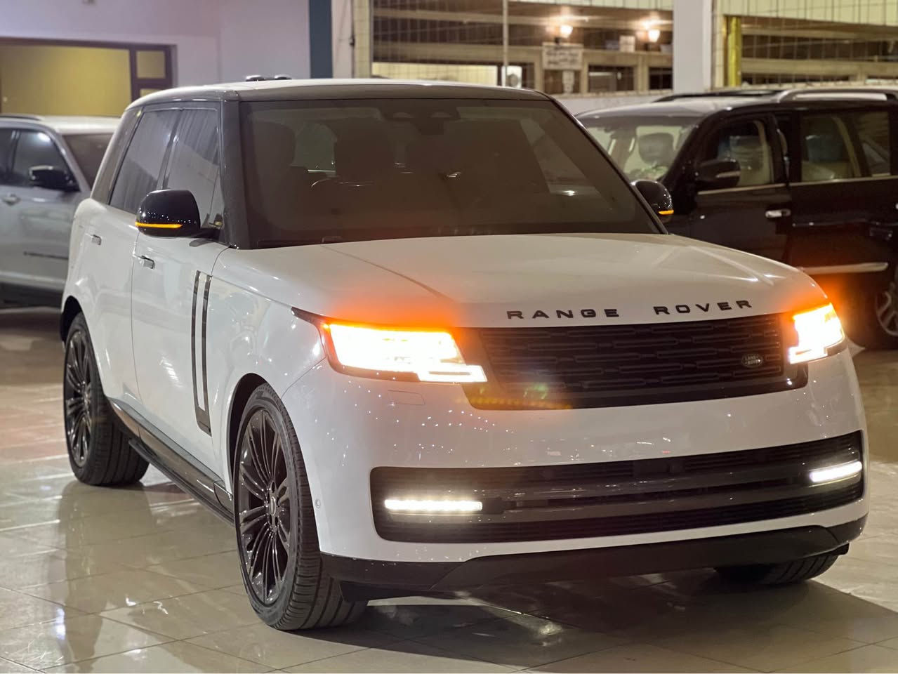 LAND ROVER 2024 AUTOBIOGRAPHY🤍
فول فول مواصفات 
سياره بدون قطره صبغ بدون دواخل بدون ارباك 
سياره وارد امريكي ماشيه ٨ الف ميل اخت ذيرو
سياره جديد بدون مصرف 
سياره شرط ترقيم شمالي 
‏من يريد سعر سيارة خابر على هذا الرقم WhatsApp Viber موجود 
مكان سياره اربيل شارع ١٠٠ م مديه معارض￼ اكر, نينوى


**إذا كنت صاحب هذا الإعلان وتريد حذفه لأي سبب، رجاءا أرسل رسالة إلى الدعم الفني**