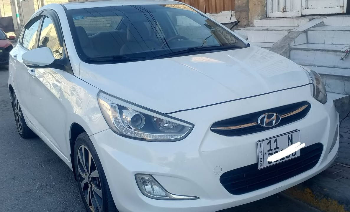 هونداي اكسنت 2015 خليجي موجودة في كربلاء فول بسمي موجودة في كربلاء محرك 1600 ماشيه 64 الف بيه صبغ دور الجاملغ الخلفي وشويه بالباب السعر 105 للاتصال *********** كربلاء, العراق
