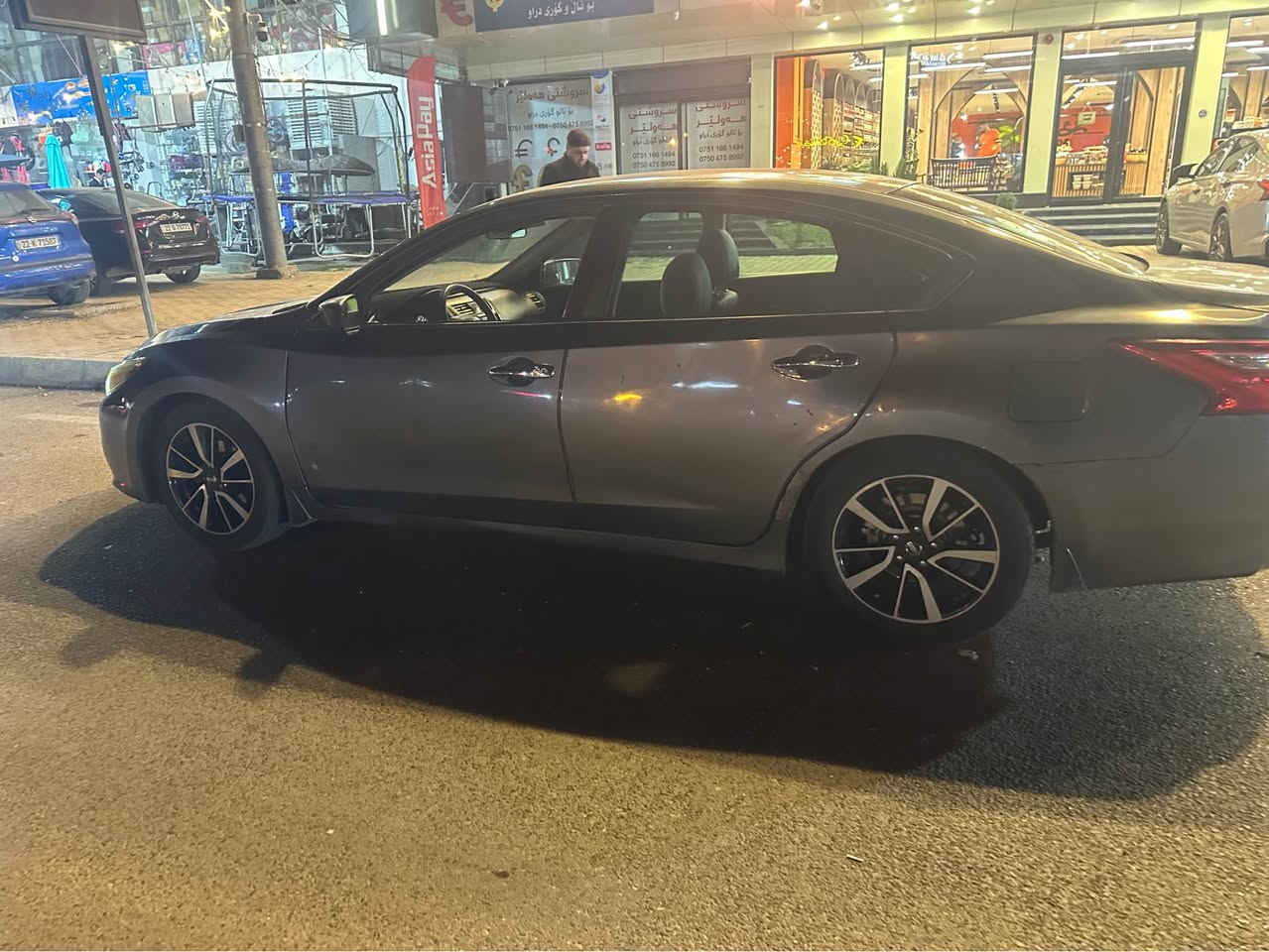 ئا ليما. مؤ دلي 2016
ره قه موو سه نه وي.  نويه 
گير مه گينه. ته بريت. به شه رت. 
 6پا چه. هه يه
بي.   نه مه. ته زره كيشي. هه يه

شيون. هه ولير. رقم. ته فؤن 
***********
سحر ￼82  ور قه و كه ميك. مه جال شقلاوة, أربيل
