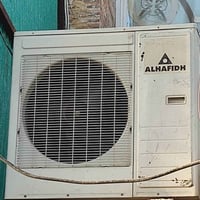 سبلت عامودي للبيع الماركة: ALHAFIDH  التبريد: قوي للمساحات الكبيرة وال...