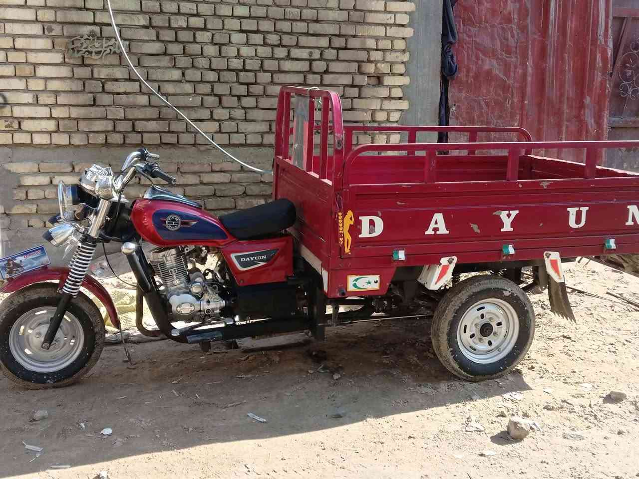 سلام عليكم ستوته للبيع مديل 2015سعره 1550وبي مجال مكاني سوق الشيوخ حي العسكري ***********
