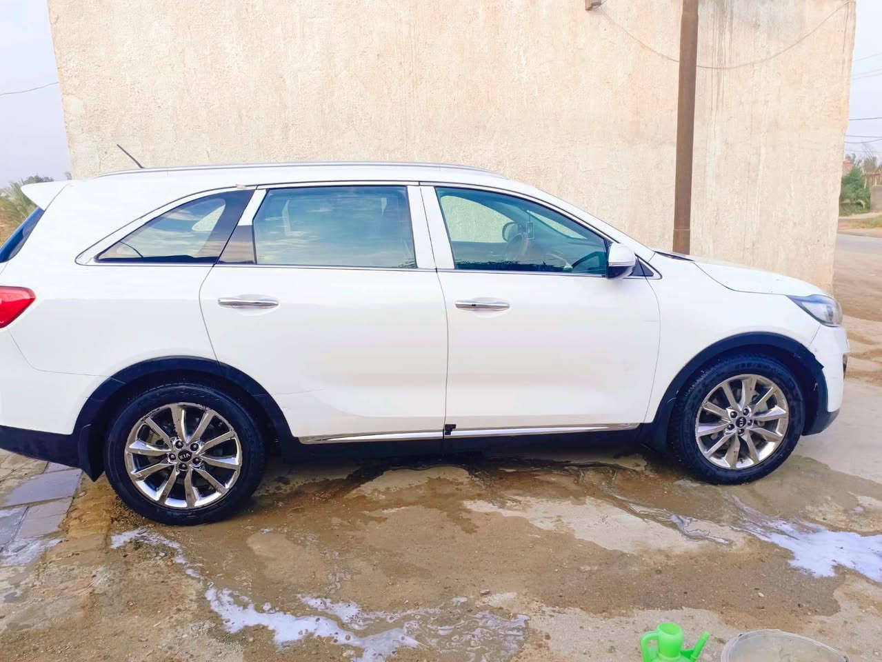 سيارة سورنتو ٢٠١٨ للبيع كامل مواصفات ما عدا بانوراما 
محرك جديد 
تبريد جديد 
٦ سلندر 
سياره جاهزة 
للتواصل الأتصال ***********
