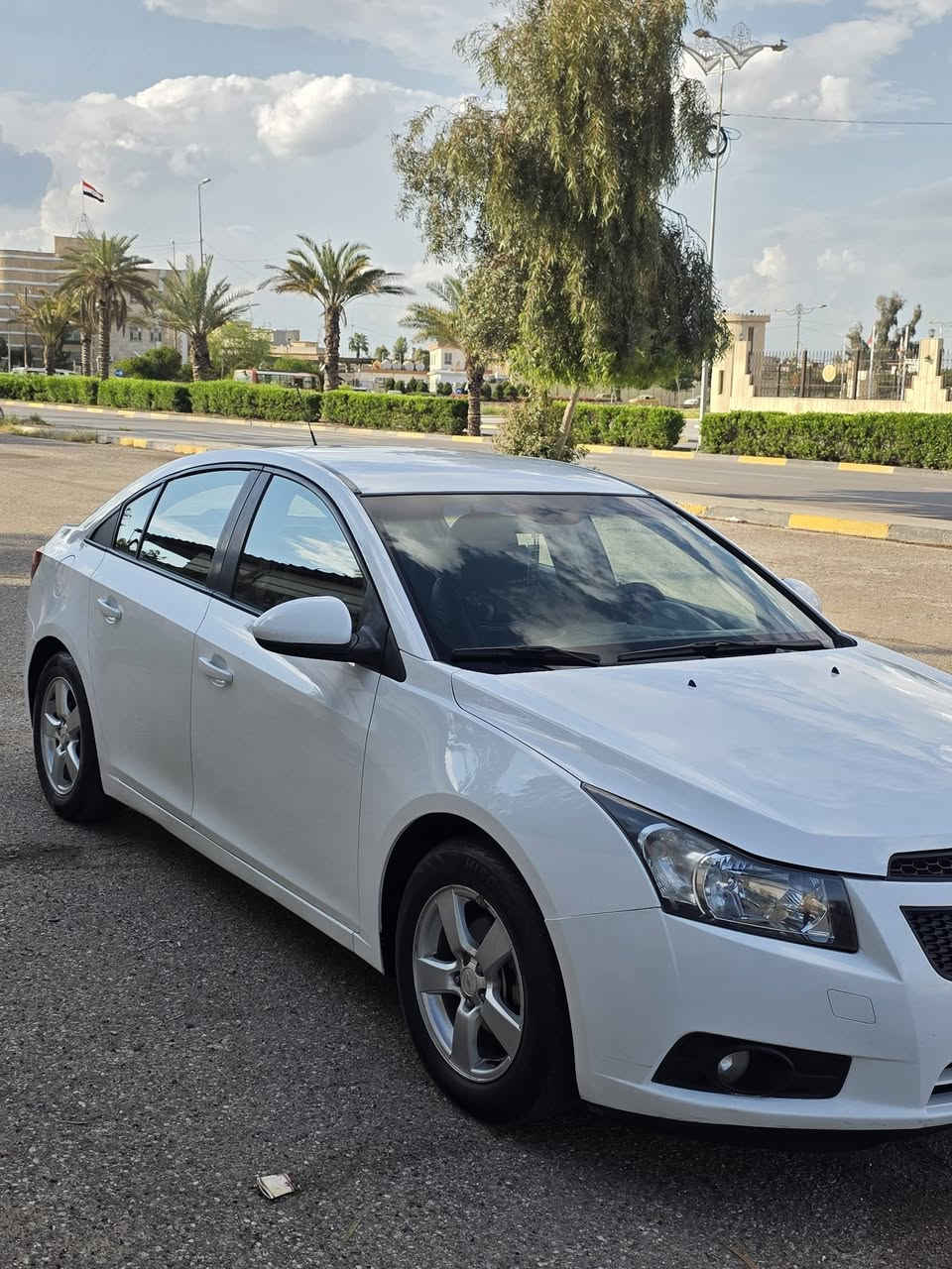 للبيع سيارة شوفرليت كروز ٢٠١٢ خليجي 
بدون ضرر فقط صبغ دسوه جوه باب السائق 
وربع الباب جهة اليمين صبغ 
تبريد شغال 
مكينه ١٦ اوبترا المرغوب 
سنويه تنتهي نهاية ٢٠٢٧
رقم انكليزي 
كابون بانزين
للاستفسار الاتصال على الرقم
***********
