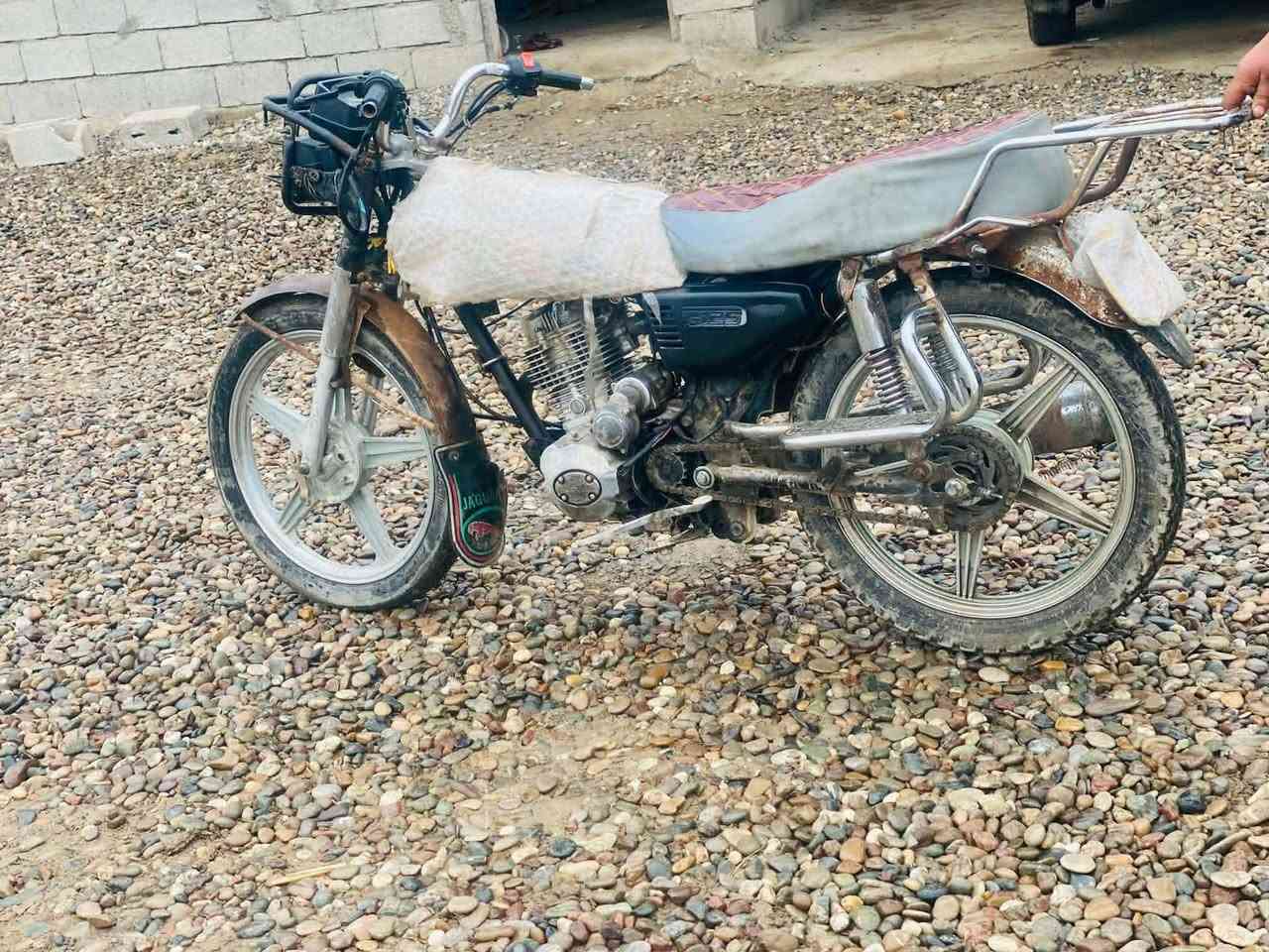 اسلام عليكم يوجد موطور للبيع السعر١٢٠وبي مجال غليل الخاص مفتوح


**إذا كنت صاحب هذا الإعلان وتريد حذفه لأي سبب، رجاءا أرسل رسالة إلى الدعم الفني**