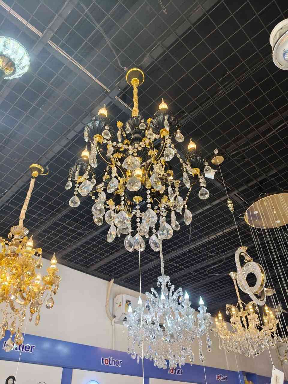 بيع وتنصيف ثريات الملكيه ديوانية, القادسية


**إذا كنت صاحب هذا الإعلان وتريد حذفه لأي سبب، رجاءا أرسل رسالة إلى الدعم الفني**