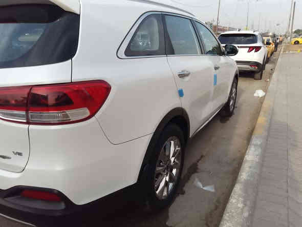 سورنتو موديل 2018 مكينه سته سلندر سبعه راكب. رقم بغداد  خليجي فول مواصفات بيه بنيد وجاملخ صبغ بدون دواخل سياره جديده السعر 210. قفل
مكان السياره بغداد حي النصر هاتف ***********
