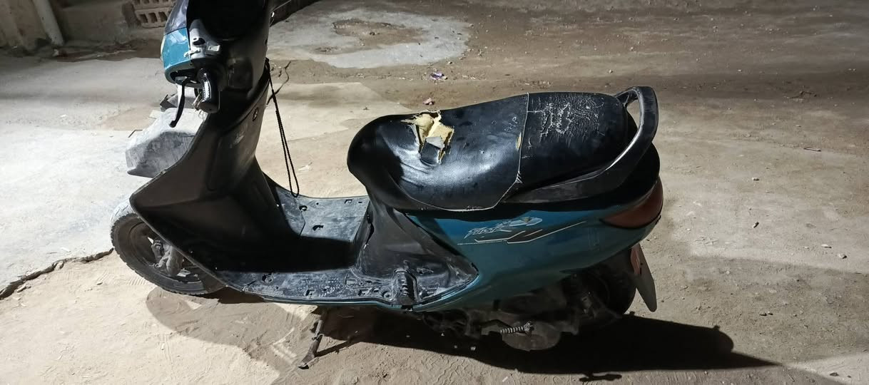 للبيع دراجه فراشه ياباني دراجه كلش حلوه كلة شغال سلف هندر كهربائيات عداد بانزين عداد  سرعة كلة شغال مكينة ناعمة وحلوا السعر 150قفل قفل بدون عملة مكاني كربلاء حي الغدير يم الصورة للتصال *********** متواجد واتساب كذالك
