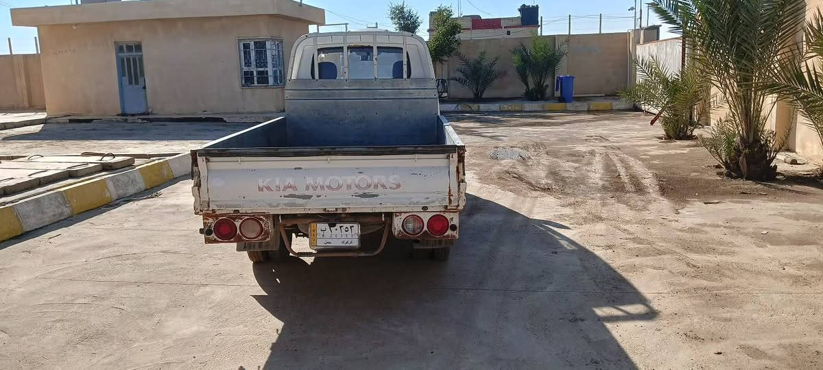 يوجد كيا للبيع 12
***********
