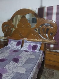 سرير • أثاث منزلي • غرفة نوم