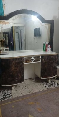 عندي ذني الغراض مال بيتي للبيع مستعجلة ع بيعتهم 07829993080