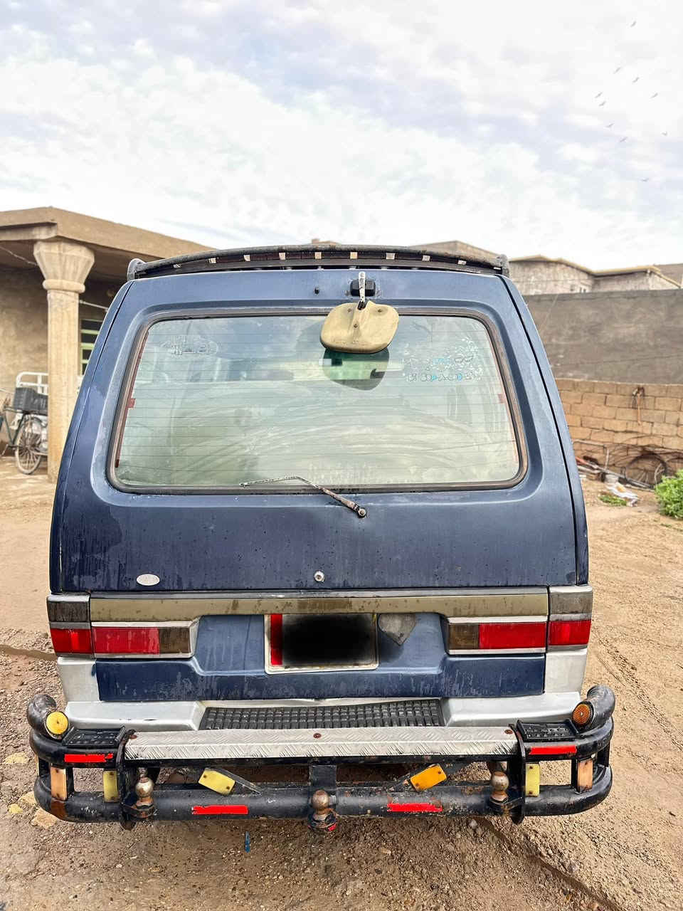 سلام عليكم كيه بسته للبيع م ٩٥ رقم بغداد سنويه 29سياره ‏￼ نضيفه اتصال رقم ***********
