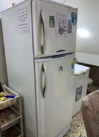 ثلاجة • للبيع