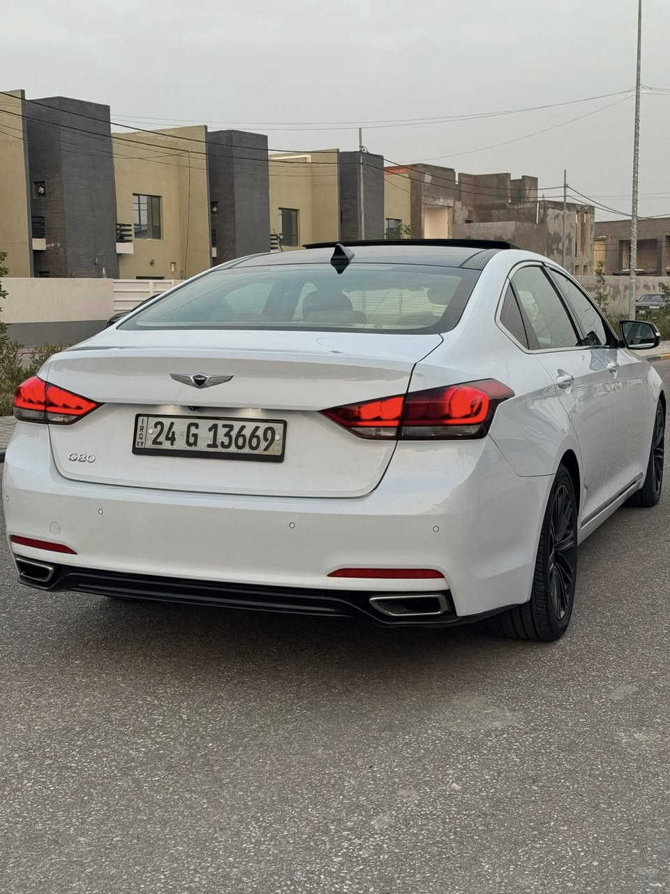 السلام عليكم
جنسسز 2018
كفاله عامه رصعه شخط 
فول مواصفات
مكينه 3800
ماوس خلفي 
تحكمات بالكشن
لدات امامي خلفي
تخم تاير جديد 
حداديه جديده
تبريد قطعتين 
تبريد خلفي
تتفئه بالستيرن 
وهواي مواصفات بعد بيها 
مكان نجف سونار وياها السياره 
السعر ب220وبيها مجال
***********
