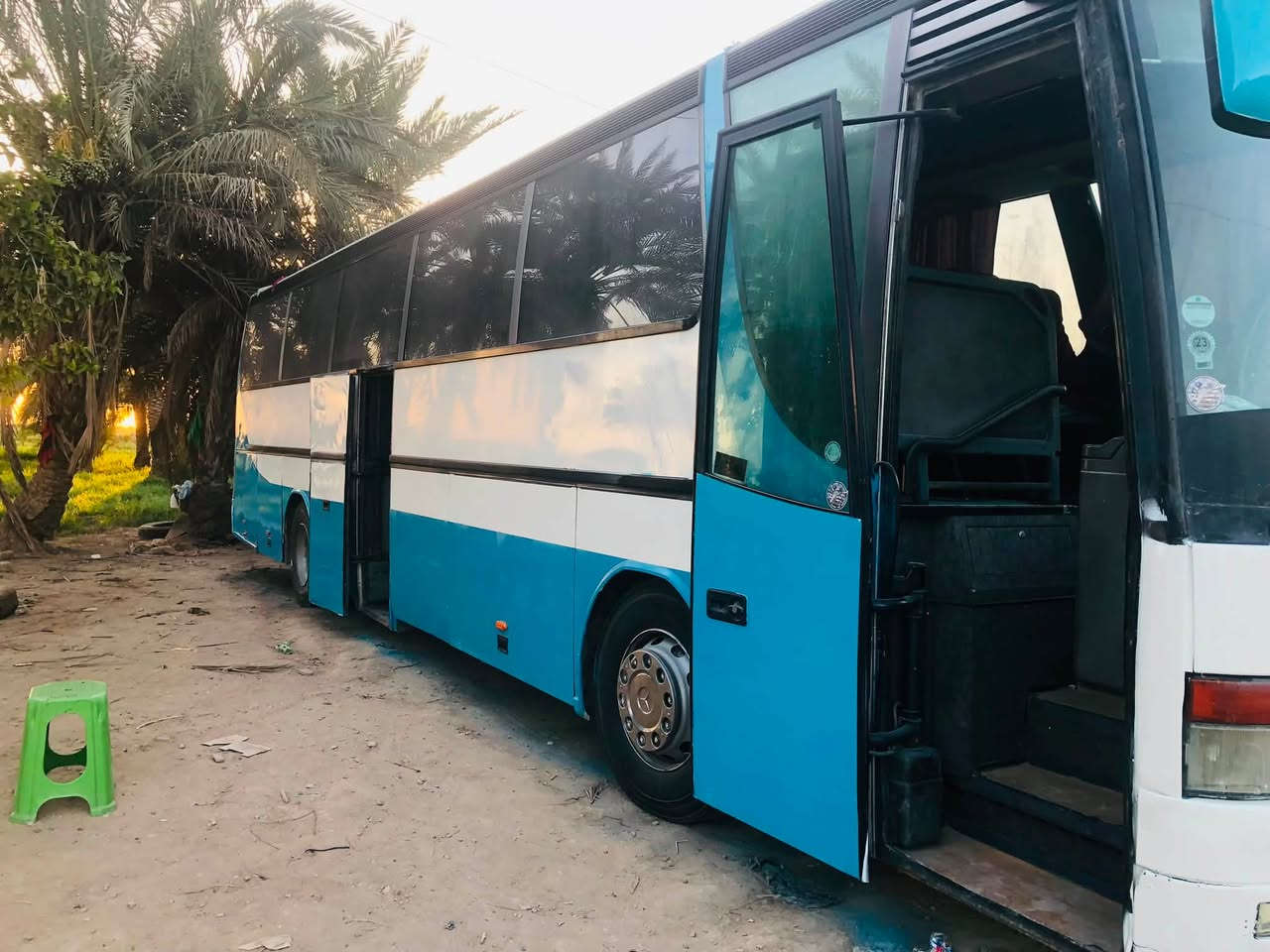 الفينيه للبيع مكينه جديده كير 4x4 حداديه تخم تاير جديد تبريد 3كورات /بدون كهربائيات كلهه شغاله 
للبيع او مراوس بسياره صغيره 
مكان بابل الشوملي 
***********
