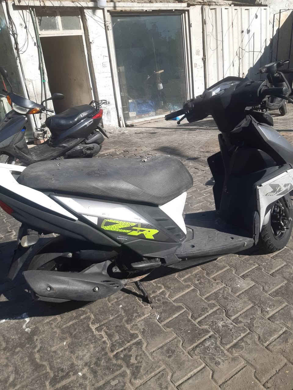 سلام عليكم zr ياماها للبيع للاتصال *********** العنوان بغداد
