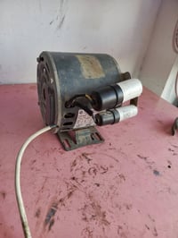 ماطور مبرده للبيع سرعتين شرط اي عيب مابي 35 بي مجال 07707310523