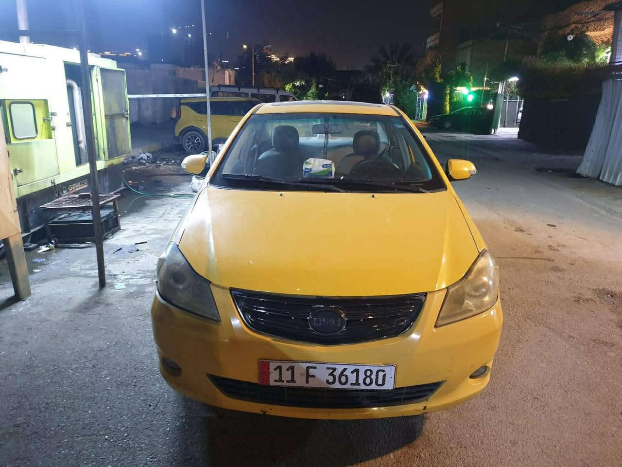 السلام عليكم بي واي دي جي 3   2016 للبيع بيها جاملغ يمنه و ليورة بارد شويه بسمي السيار رقم الجديد هزة جديدة تخم تاير جديد السيارة خير من الله يرادلها شويه ترتيب مكاني بغداد الكرخ السعر 48 وبيها مجال
 الاستفسار أكثر *********** بي واتساب
