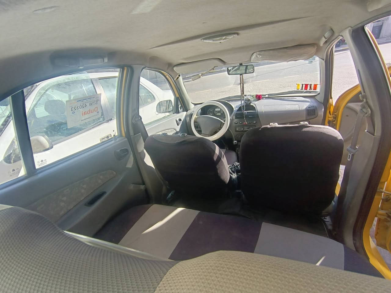 السلام عليكم طيبة 2015 مبدل بيها باب وجاملغ مصبوغ فقط السيارة كاملة وجاهزة عليها غرامة 400 الف السيارة مو باسمي اخابرلك راعيها واسويلك عقد مروري يلا انطيها سعرها قفل 32 ورقة ربع ما ينزل يعجبك خابر ما يعجبك اعبر المنسور مكاني بغداد العبيدي الرئاسة شارع 20 وهذا رقمي ***********
