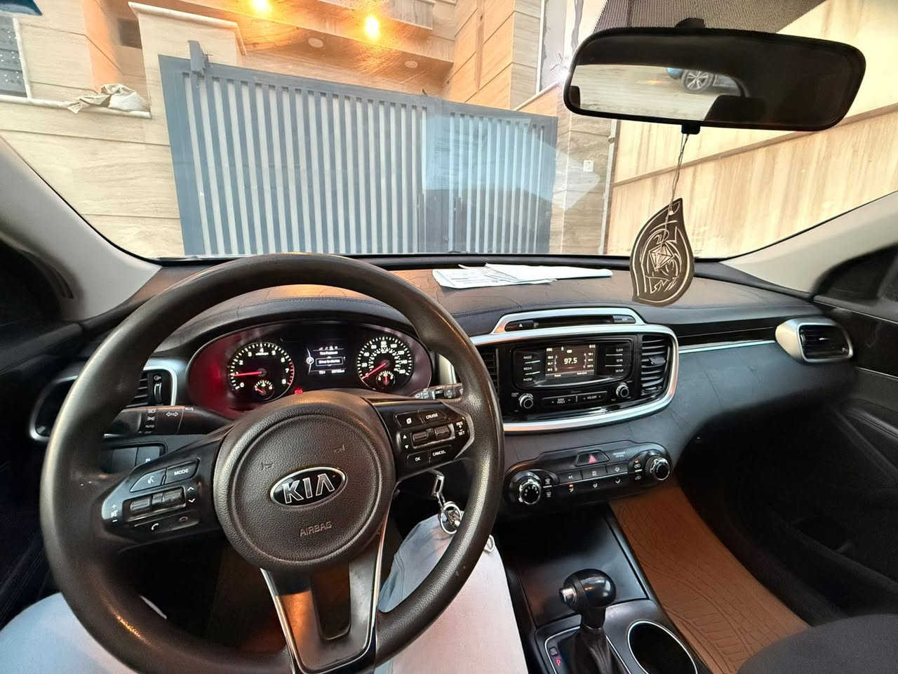 كيا سوينتو ٢٠١٦
مكينة ٤ سلندر 
السعر ١٦٤
رقم بابل باسمي . 
المسافة المقطوعة: ٨٩ ميل .
السيارة كيل تايتل مكفولة كفالة عامة كير محرك كشر ، عذا شخط موجود بالصور. 
عنوان السيارة : بابل . 
للتواصل الاتصال :. ***********
