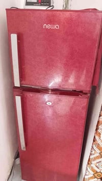 ثلاجه مكان زعفرانيه سعر 65 وبيهه مجال 07711313338