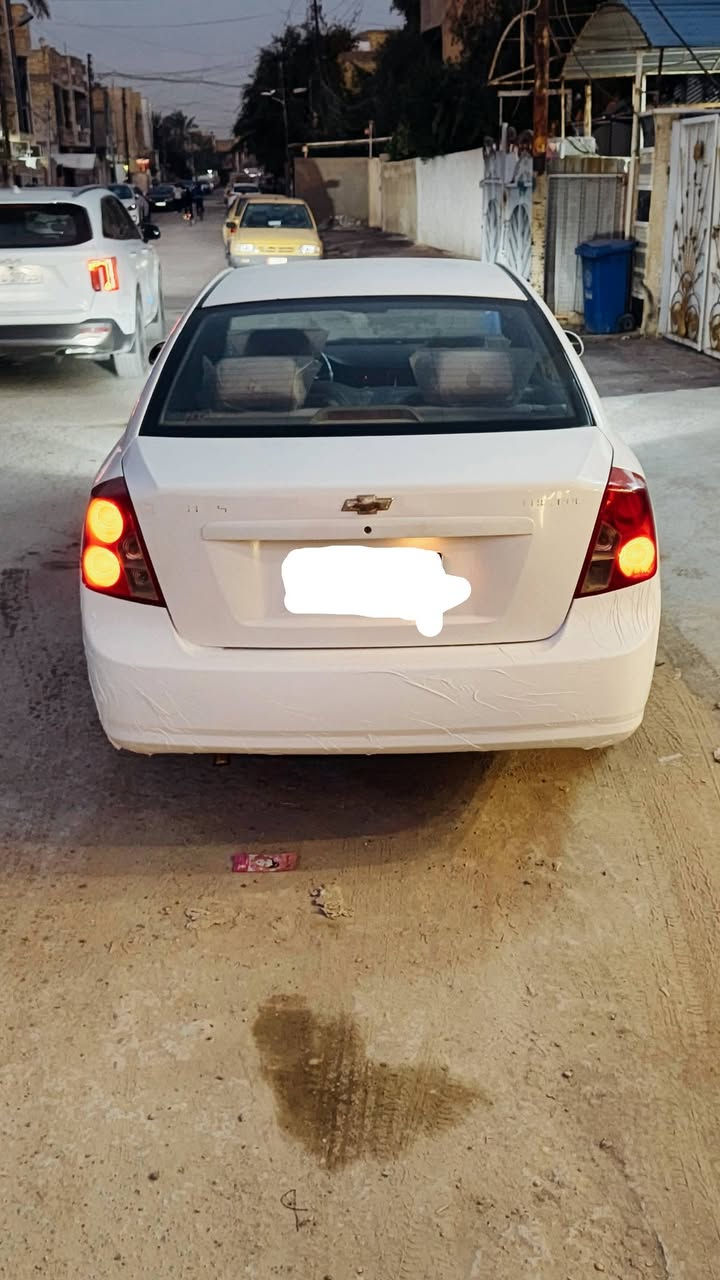 سلام وعليكم
اوبتره 2007 للبيع او للمراوس 
سياره شوفت عينك جديده وماشيه 116 الف خليجي 
بدون حادث بيه بجاملغ 3اصابع صبغ وبارد قليل 
تبريد تدفئه شغاله تايرات جدد اي نقص مابيه جانت مضمومه سياره هزه جديده قبل يومين باقي بس ع ستلام لوحات يعني بنفس اليوم اداورلك بسمك 

العنوان شعب 
الرقم ***********
