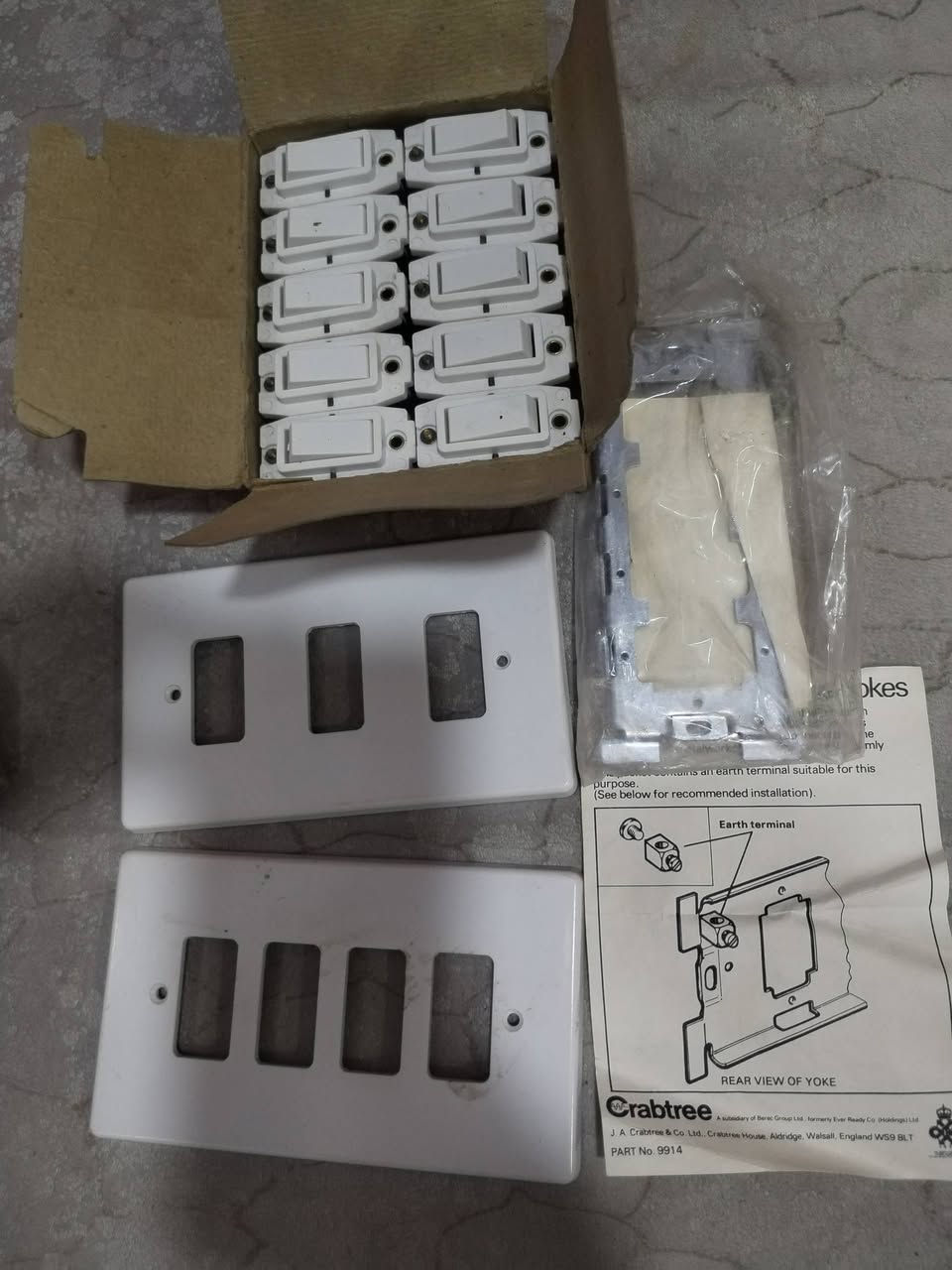 للبيع بلك كهرب العدد١٢ انكليزي اصلي 
السعر ٢٥


**إذا كنت صاحب هذا الإعلان وتريد حذفه لأي سبب، رجاءا أرسل رسالة إلى الدعم الفني**