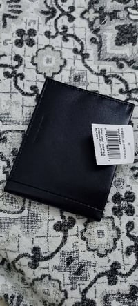 Perry Ellis • جلد طبيعي • موديل Passcase