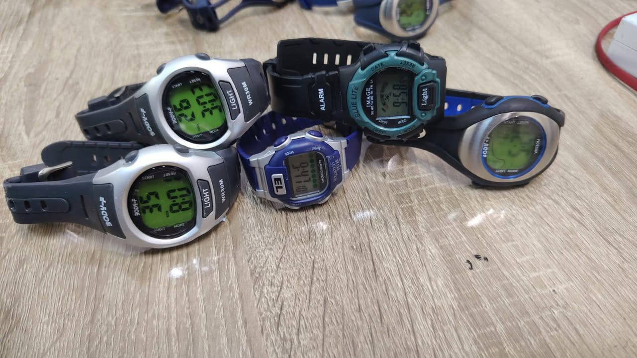 شلعات ساعات اكترونيات كلهن باله اصلي 
البيع


**إذا كنت صاحب هذا الإعلان وتريد حذفه لأي سبب، رجاءا أرسل رسالة إلى الدعم الفني**