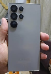 للبيع S24 ألترا  الون(تيتانيوم) نظيف جداً ذاكرة 256GB ورام 12GB  بكامل...