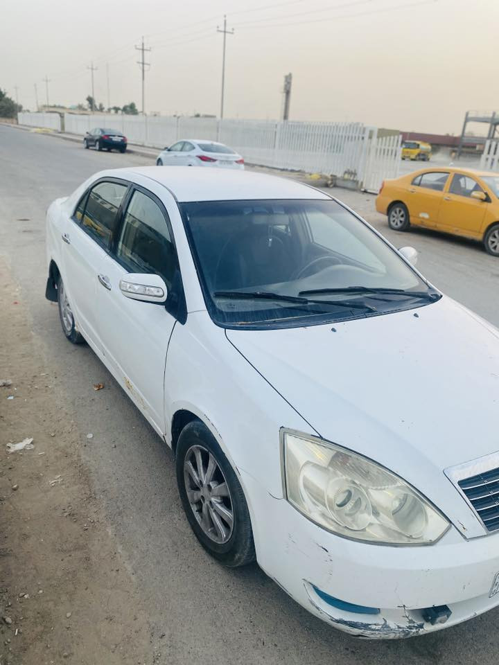 السلام عليكم جيلي موبل FC2011 كير عادي رقم انكليزي بابل بأسمي سنويه ل28 سياره مكينه بلاد 1500 لاتبخير وتنقيصها طبيعي حداديه عوزها ترتيبات بسيطه  تبريد فقط كمبريسر شاشه اندرويد لايتات عالي زنون الكير بي غره بسيطه وبديها بيها خياسات بسيطه اسفل البيبان والدواير  مكانها ناصريه مركز السعر 30 وبيها مجال 
الرقم ***********
