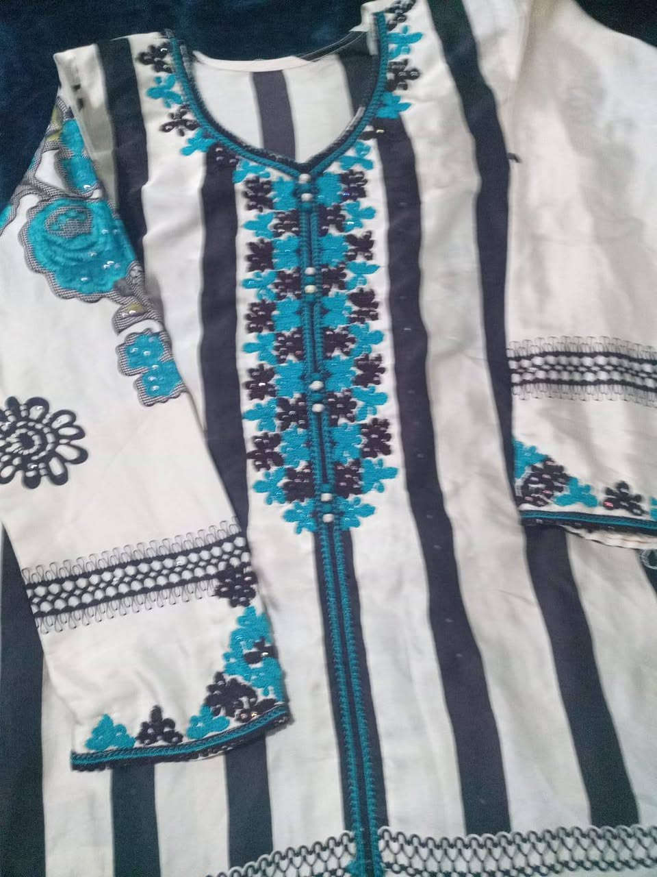 بنات هاي بنيه تبيع مخاور  خليجي تابعوها والله يرزقكم ويرزقها


**إذا كنت صاحب هذا الإعلان وتريد حذفه لأي سبب، رجاءا أرسل رسالة إلى الدعم الفني**