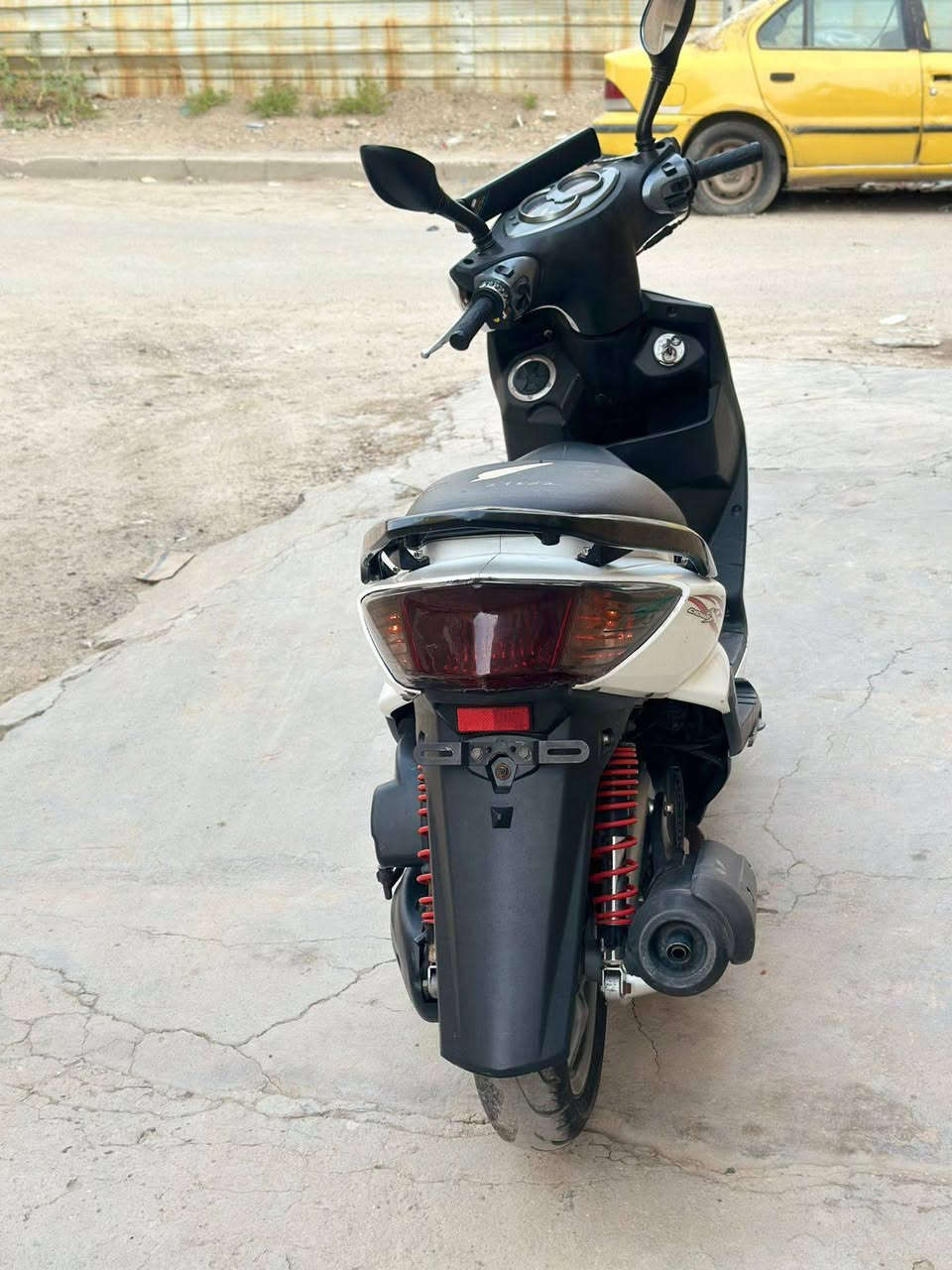 دراجه سكنس دراجه مال رمبه مقبوله كفاله عامه العنوان بغداد الجديده شارع المسبح السعر٨٥٠الف رقم الهاتف***********
