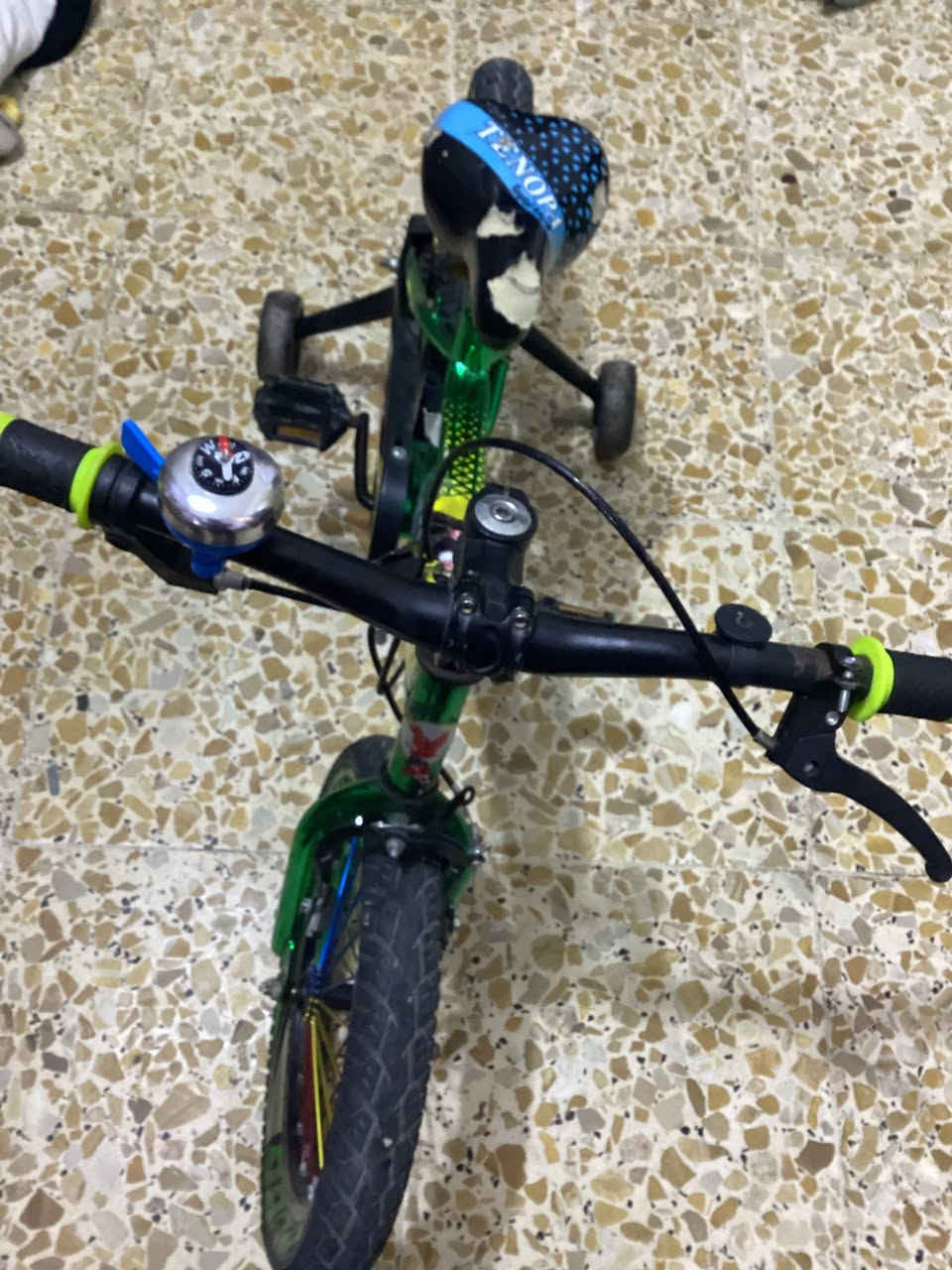 غراض للبيع كلمن وسعره مكاني بغداد الشعلة شارع ستين الرقم الهاتف ***********
