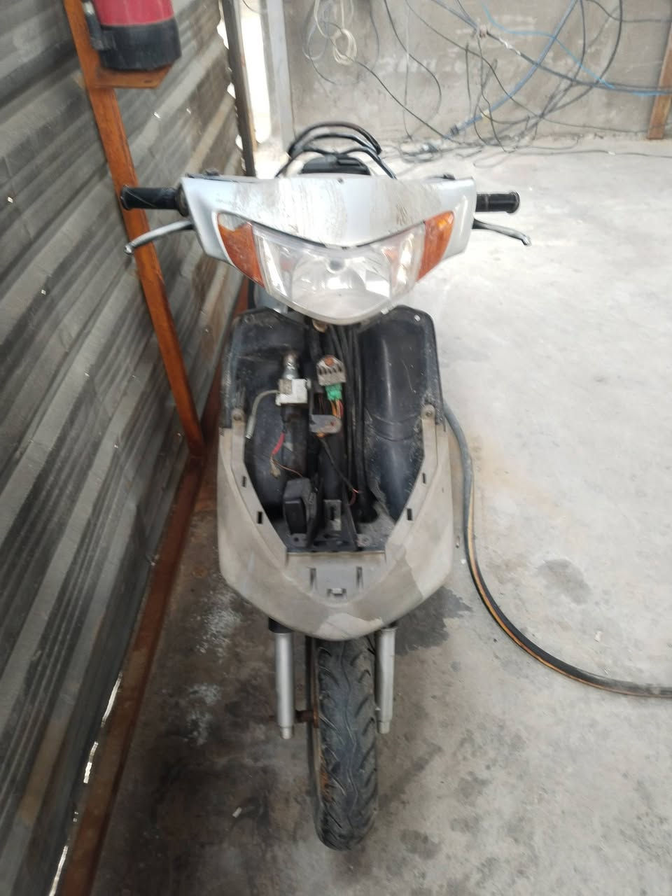 السلام عليكم
للبيع
دراجه ماكس قجمه
مكينه مكفول
بس كابريتر
شغاله نضافه 80
سعر 150 قفل
رقم *********** متواجد ع فيس واتساب
