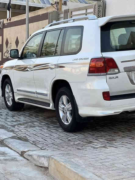 السلام عليك ورحمة الله وبركاته لاندكروز 2013 بريم اصل تشغيل عن بعد ام طفايه مكفوله كفاله عام ماعده بارد كلش بسيط بلجاملغ فول مواصفات 
ماشيه 110حقيقي شرط 
مري شفط شاشه كامرء حساسات 
فول فول 
رقم بغداد بسمي 
سعر 375وبيه مجال بسيط 
*********** 
سكن كربلاء
