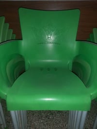 ٢٠ كرسي • استعمال خفيف • توصيل رمزي