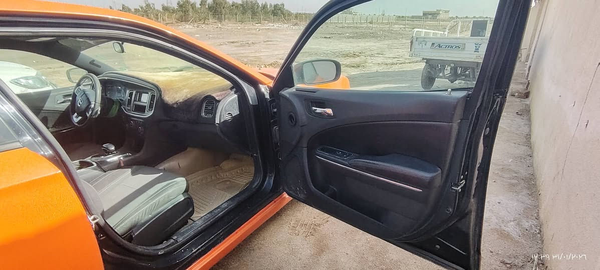 سلام عليكم سياره موديل 2012سيار جديد حله من صور وفيديو السعر 125وبيه مجال كنديه حادث بس جنط نفسيته رجعه رقم سياره بغداد مشروع وطني سياره بسمي محافظة ناصرية مركز رقم ***********
