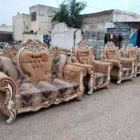 تخم ملكي • ١٠ مقاعد • سيف سعد ديالى