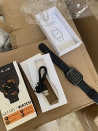 ساعة ذكية • إلكترونيات