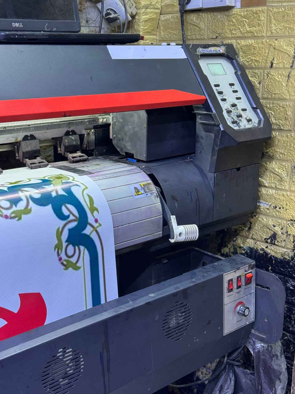 طابعه فينوكس شركه الاصيل 160 سم للبيع الطابعه نظافه جيده جدا السعر 20 $ورقه علما سعر الجديده 50,$ هيد جديد
للاستفسار الاتصال او المراسله واتساب 
***********
***********
