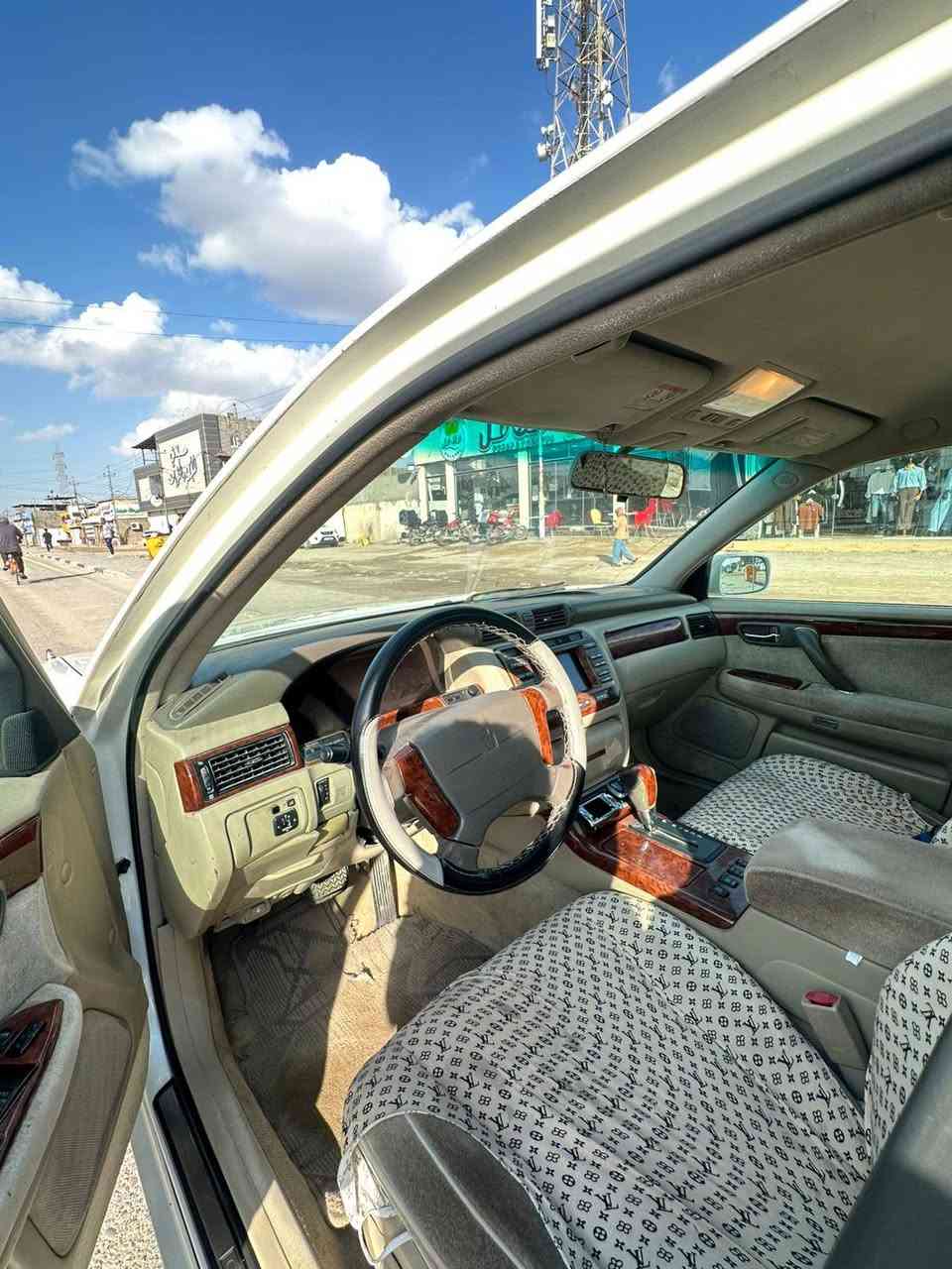 مراوس ترهم ---

للبيع – جنون / ملكة البيع رقم بصره مشروع وطني 

قرار 48 – كفالة عامة (ما عدا كصة القمارة)

• 4 دكم  أصل
• تحكم ستيرن
• بردة خلفية
• ثلاجة + تبريد خلفي
• تخم تاير جديد
• مكينة ديفور جبير
• 4 كشنات كهربائية
• تبريد ثلج تحويرت نجف

📍 الموقع: البصرة
💰 السعر: 115
***********
⏱ التحويل: ثاني يوم
