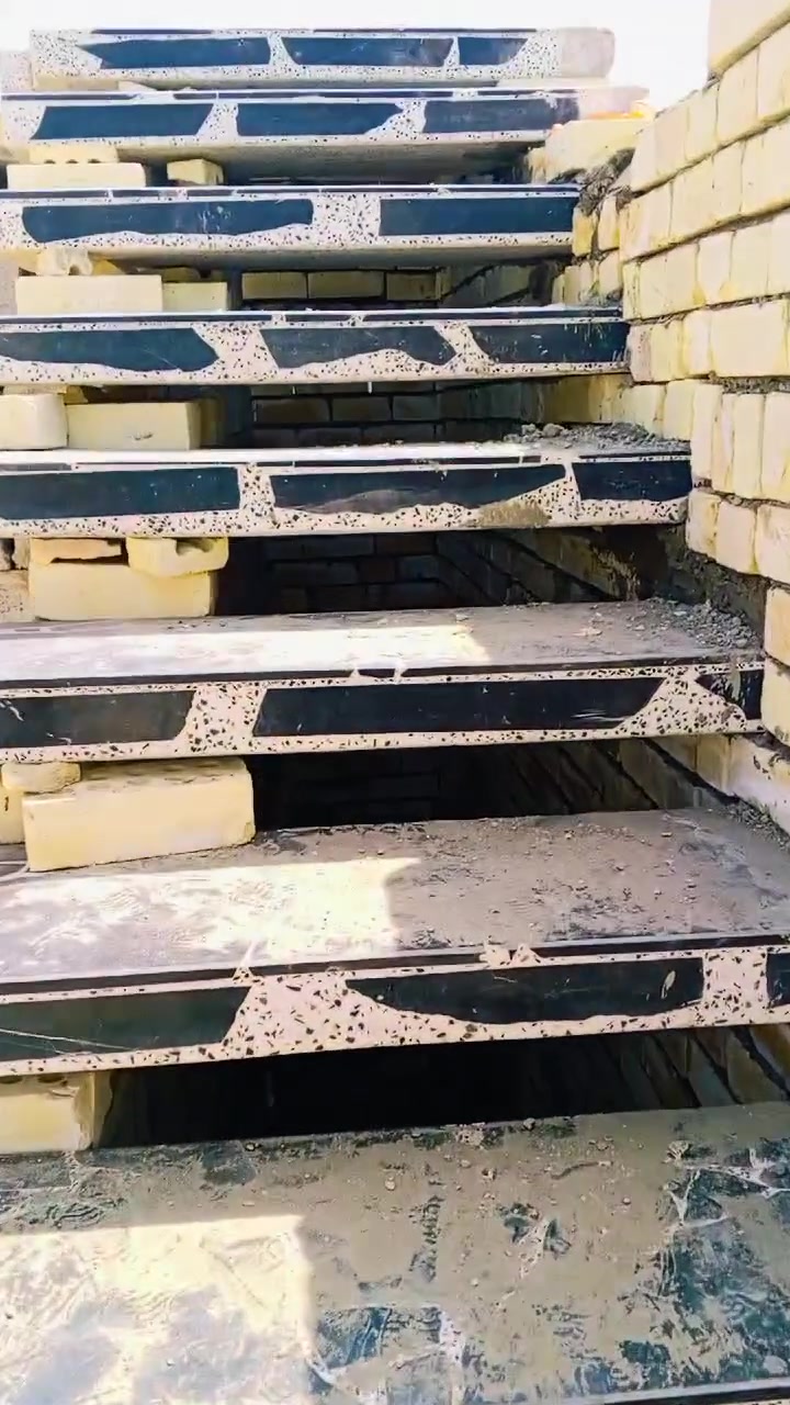 *********** السلام عليكم خلف بناء متفرع مكان الدوره
