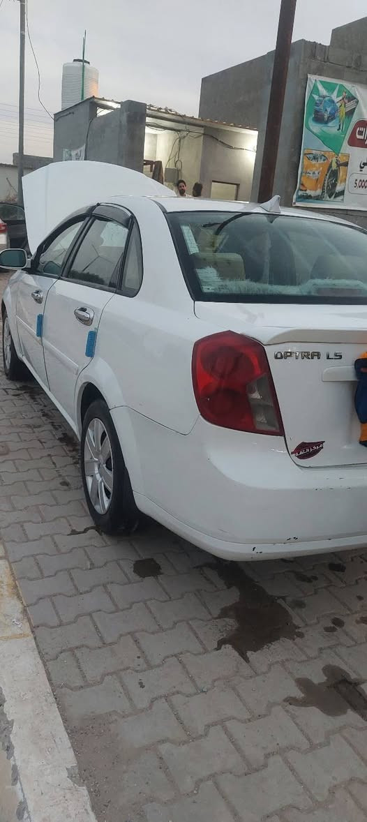 اوبترا٢٠١١
عيوبها
٠١محرك بي خيط بخار 
٠٢مبدل جاملق امامي الايسر فقط
باقي السياره مكفوله تبريد شغال 
تحويل ثاني يوم او تريد اسلمك راعيها 
تخم تاير سياره حلوه ونضيفه رقم انكليزي سنويه لل٢٧
والسياره داخله هزه
السعر ٧٥وبيها مجال بسيط حك الجيه 
التواصل ***********.بي واتس
