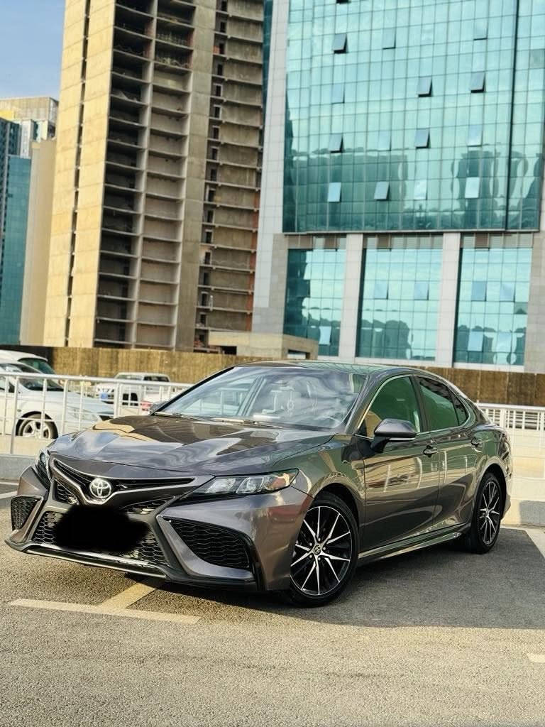 كامري ٢٠٢٢ se /٨٠km/ثلاث قطع /ارباك سليم/٣قطع بارد/ السعر ١٧٥$/***********
