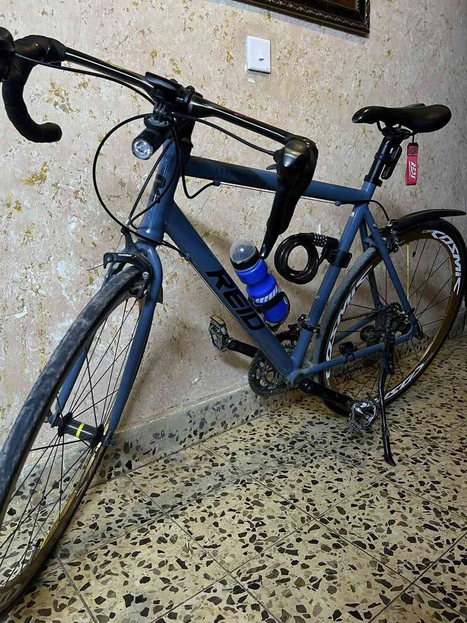 السلام عليكم للبيع فقط 
بايك رود اكسبريس 8 نمر حجم 29L
وكاله نضافه90%  خفيف المنيوم
عليه ستيرن كاربون 
وعليه وياله المنيوم   
وعليه عداد كليو متر وسرعه 
وعليه جوابه ضد البناجر
ب300


**إذا كنت صاحب هذا الإعلان وتريد حذفه لأي سبب، رجاءا أرسل رسالة إلى الدعم الفني**