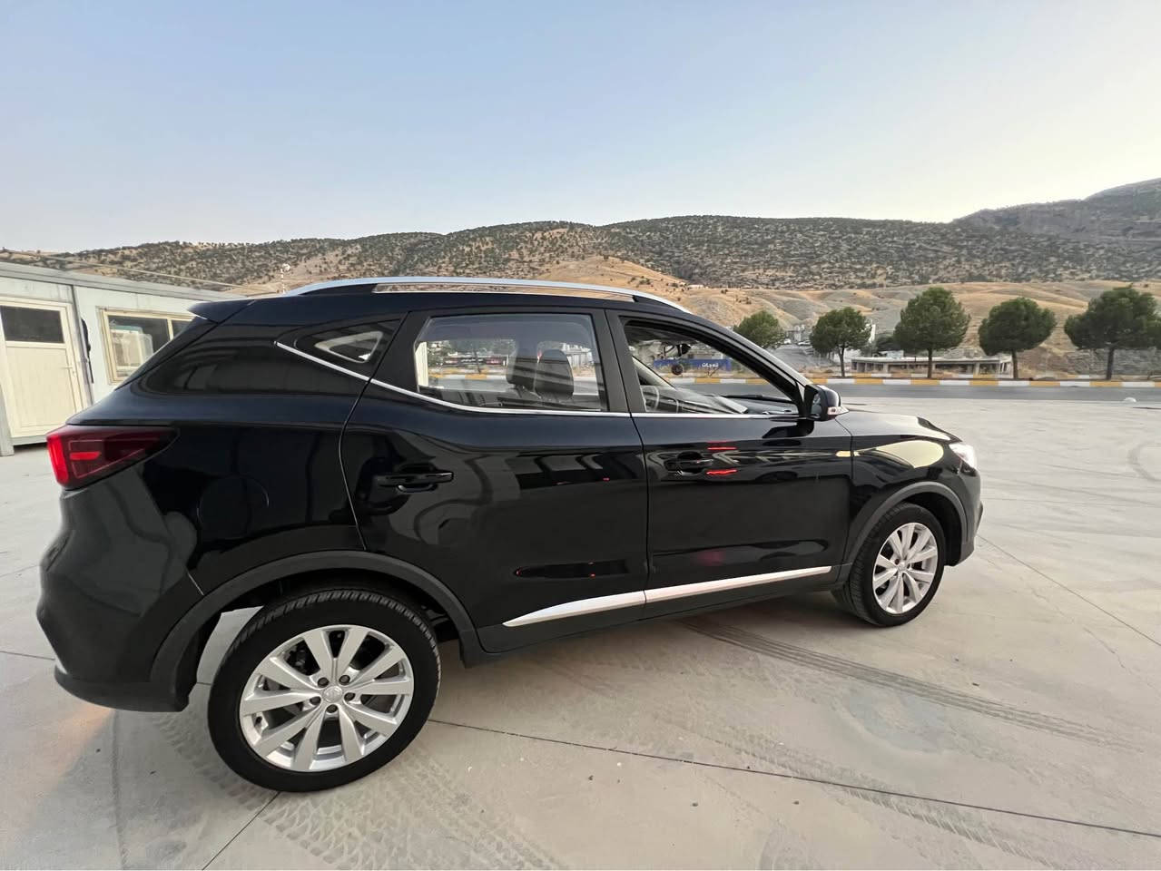 Mg zs 2023.   35-000km.     سياره كه لسردقي شريكه ماوته وه. هيجي نيه تنها نمه تزركي هيه.  شوين سوران. *********** سوران, أربيل
