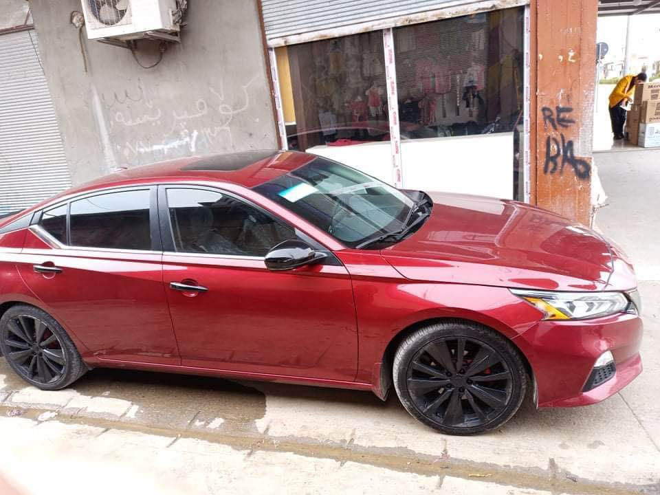 ئاڵتیمای SR فول مواسەفات
ڕەنگ ماڕۆنی 
مۆدێل 2019
ڕۆیشتن 75893 ماێڵ 
بۆیاغی چەمەلاغی سایەق و دەرگای سایەق لەگەڵ نیو دۆسە
سەیارەی ماڵ و بێ دینار مەسروف
قەڵادزە 

1N4BL4CV9KC204124

0750 354 2292 بشدار, السليمانية
